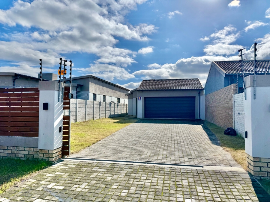 3 Bedroom Property for Sale in Fairview Eastern Cape